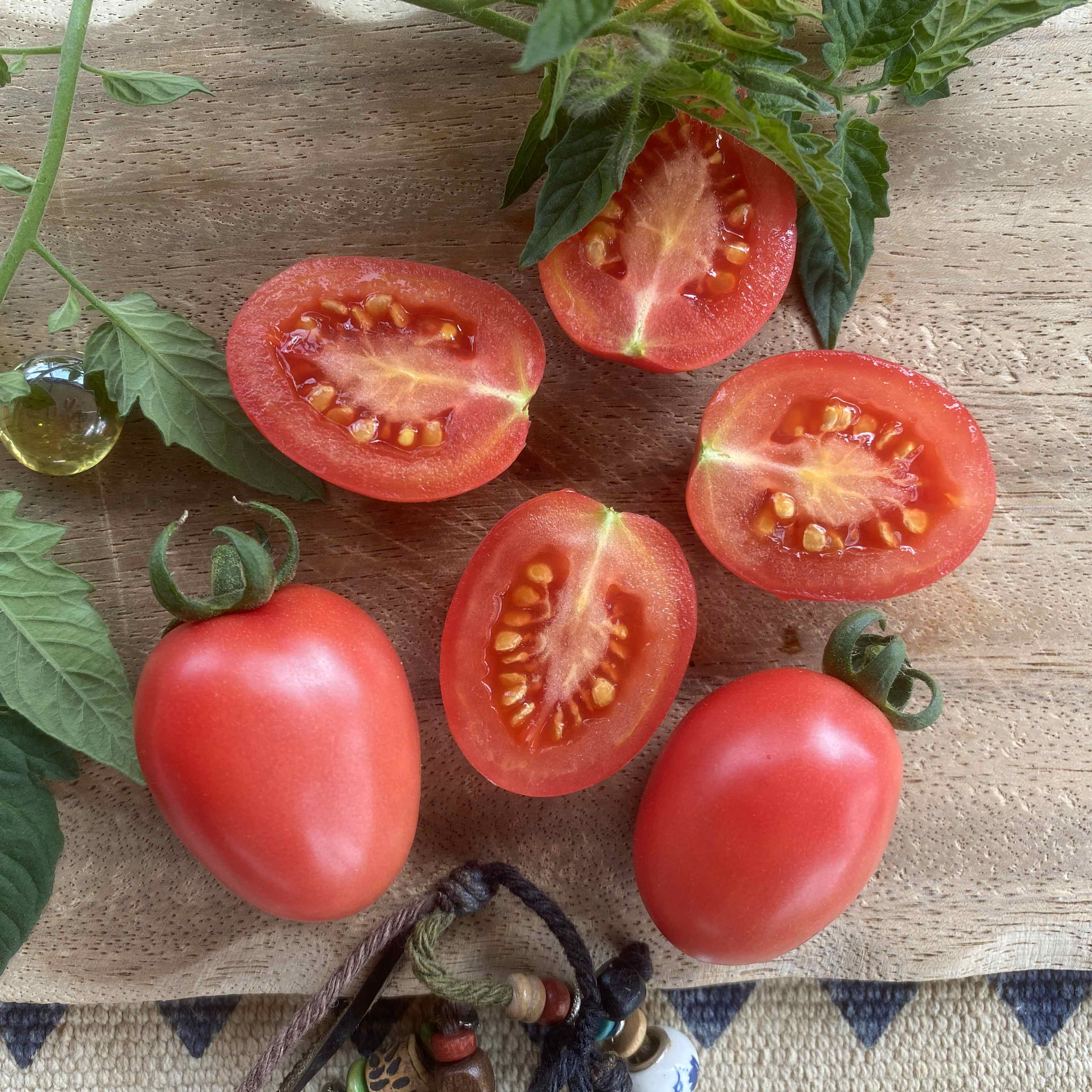 Tomatensaatgut Ei von Phuket